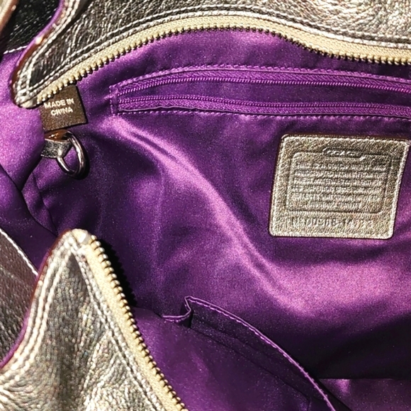 [SOLD] Silver Tribeca Coach Shoulder Bag / C Logo Signature Purse Tote - Picture 7 of 13